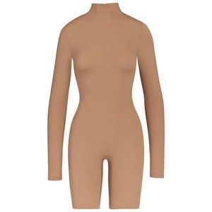 NWT! SKIMS ALL-IN-ONE SHAPING MID-THIGH LONG SLEEVE ONESIE BODYSUIT | SI…